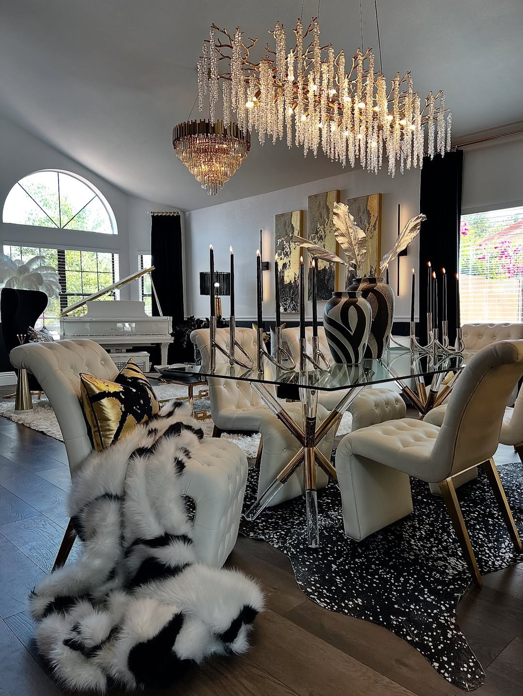 Black Gold Glam for Dinner Parties 19