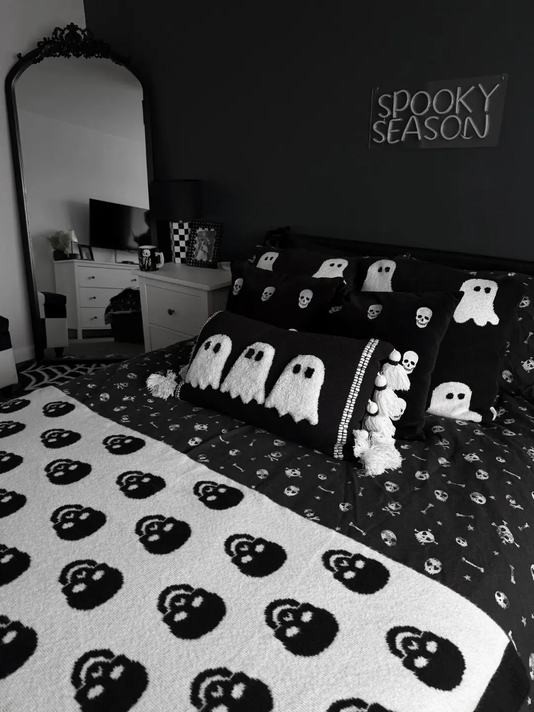Black White Halloween Bedroom Decor