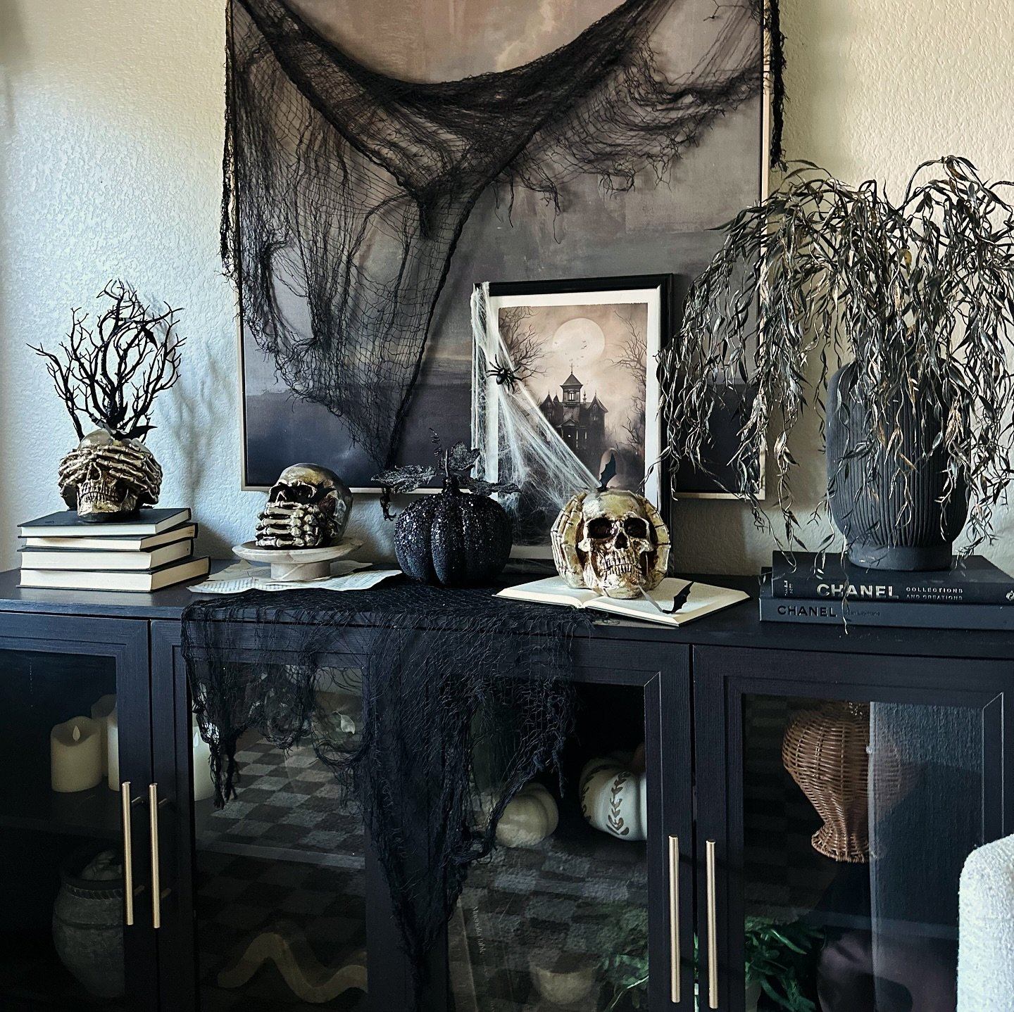 Books and Skull Console Styling