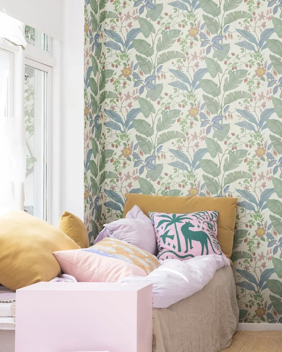 Botanical Corner Wall