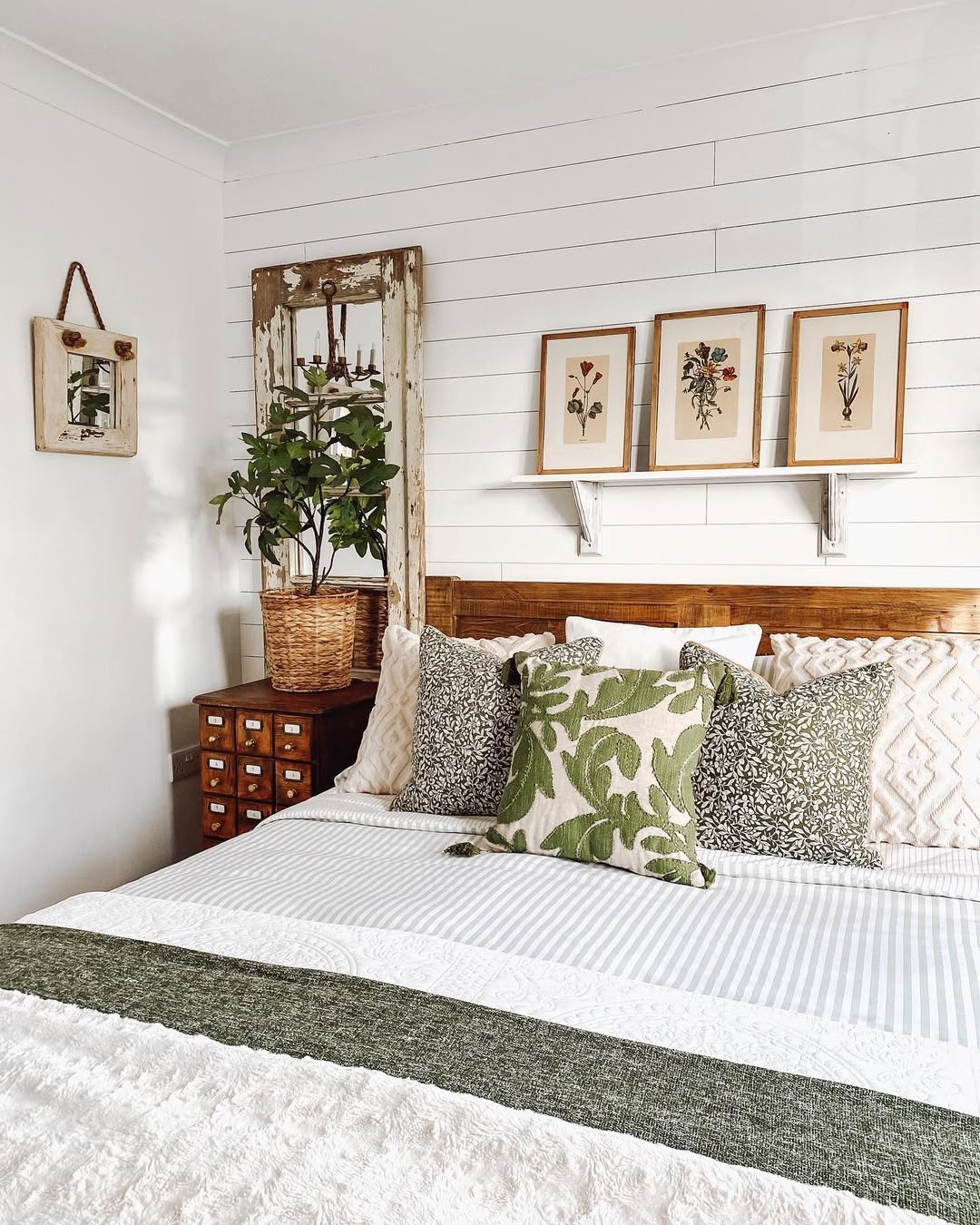 Botanical Shiplap