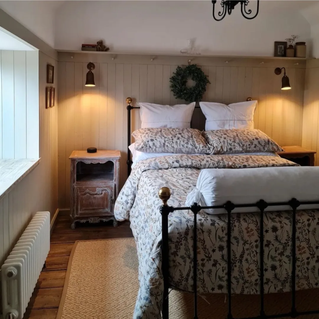 Botanicals Iron Bed