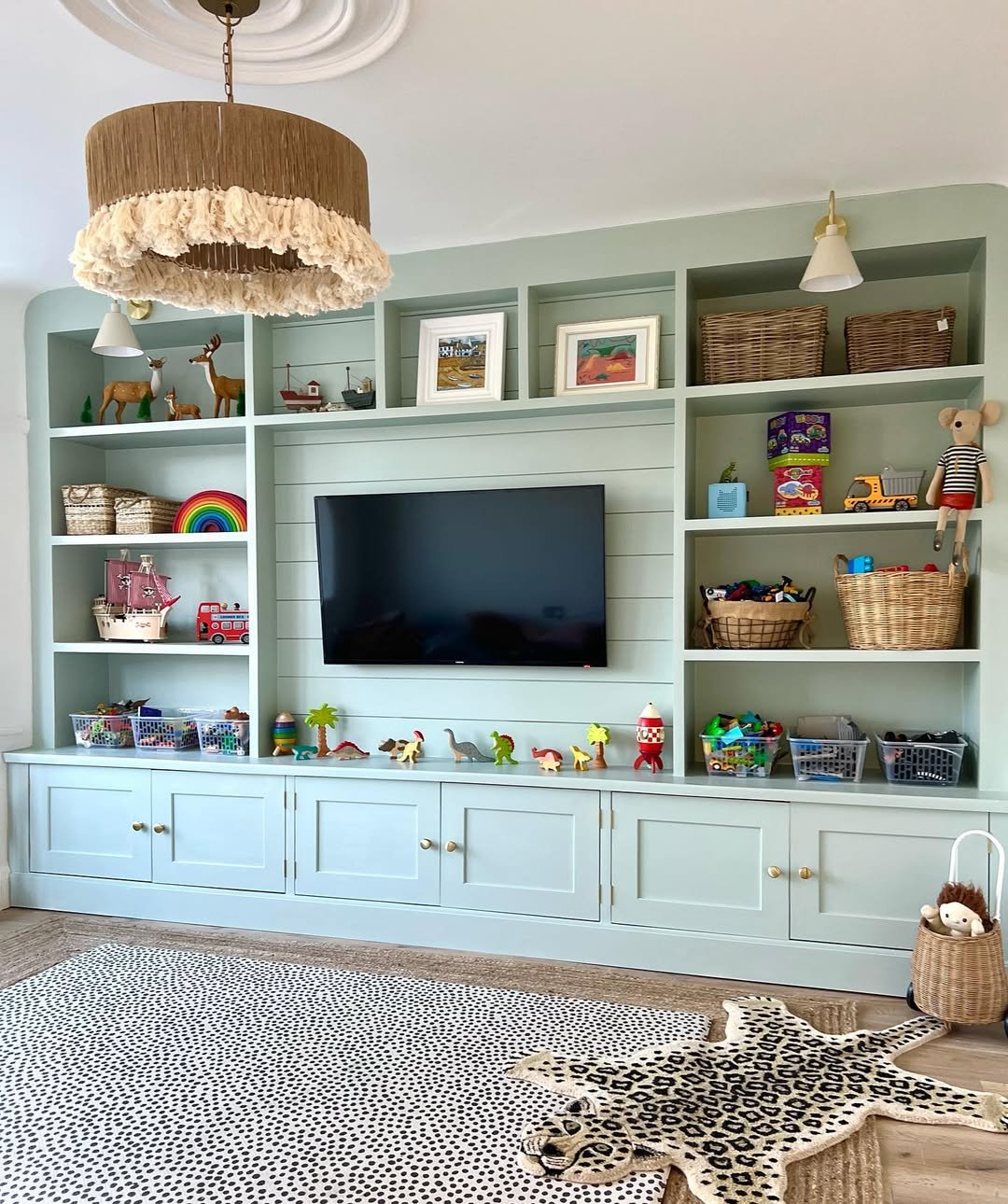 Built In Sage Alcove