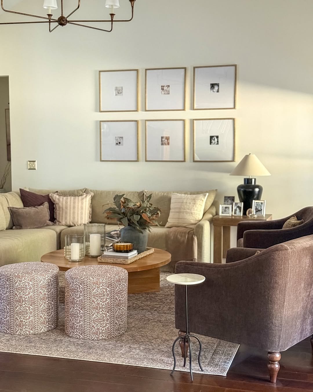 Calm Mauve Walnut Room
