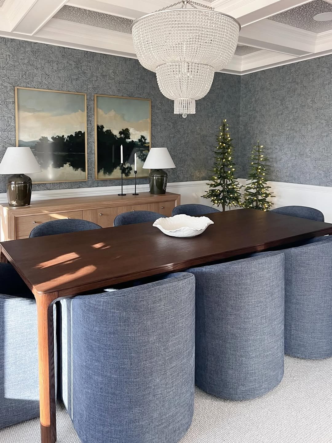 Classic Modern Dining for 7