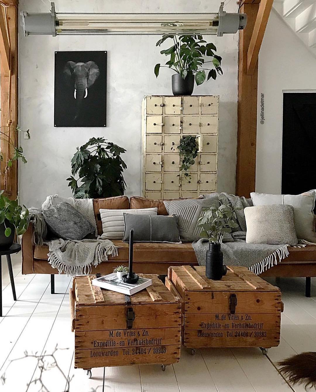 Concrete Crate Setting