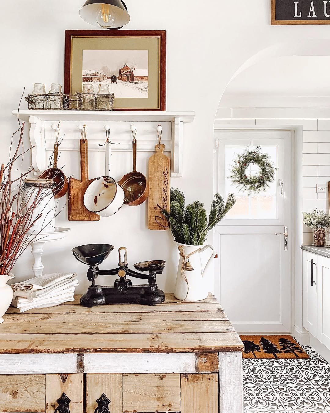 Cottage Vintage Rail