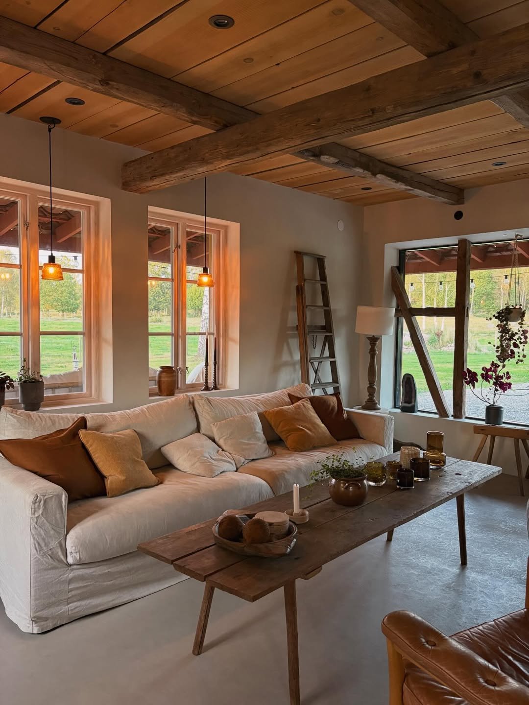 Country Room with Beamed Light