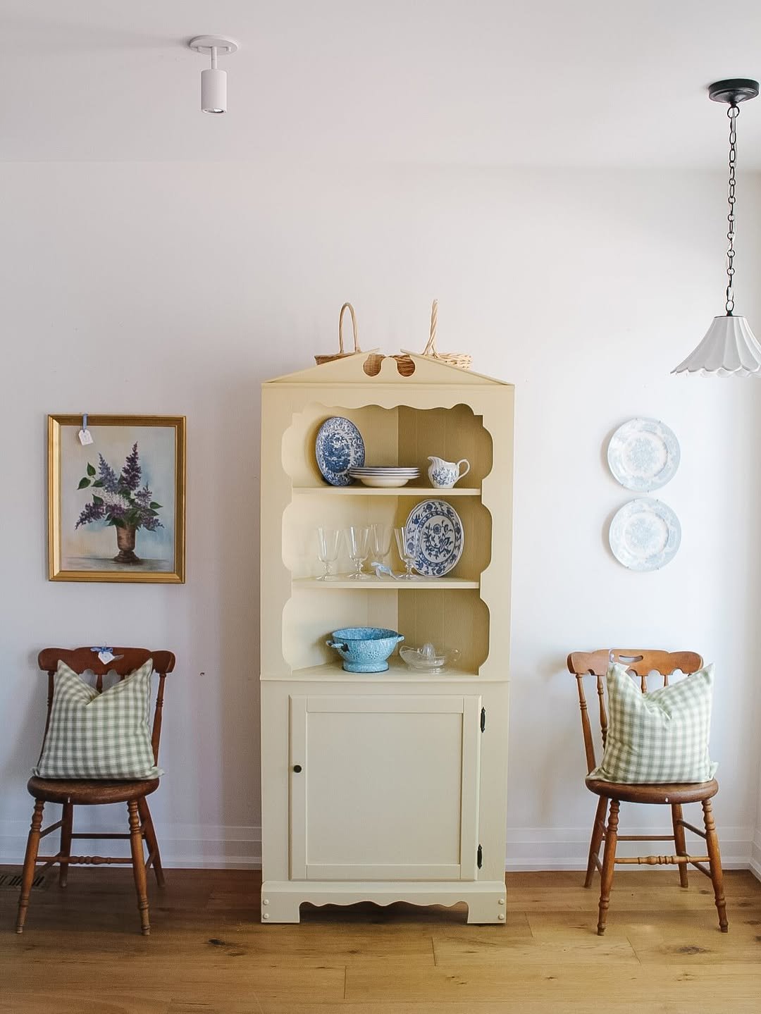 Cream Vintage Hutch in Pale Butter Yellow