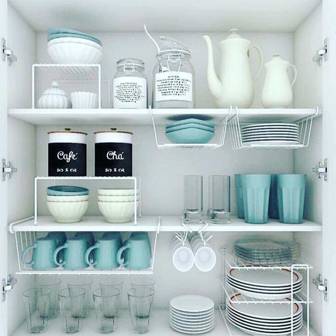 Cupboard in cool mint