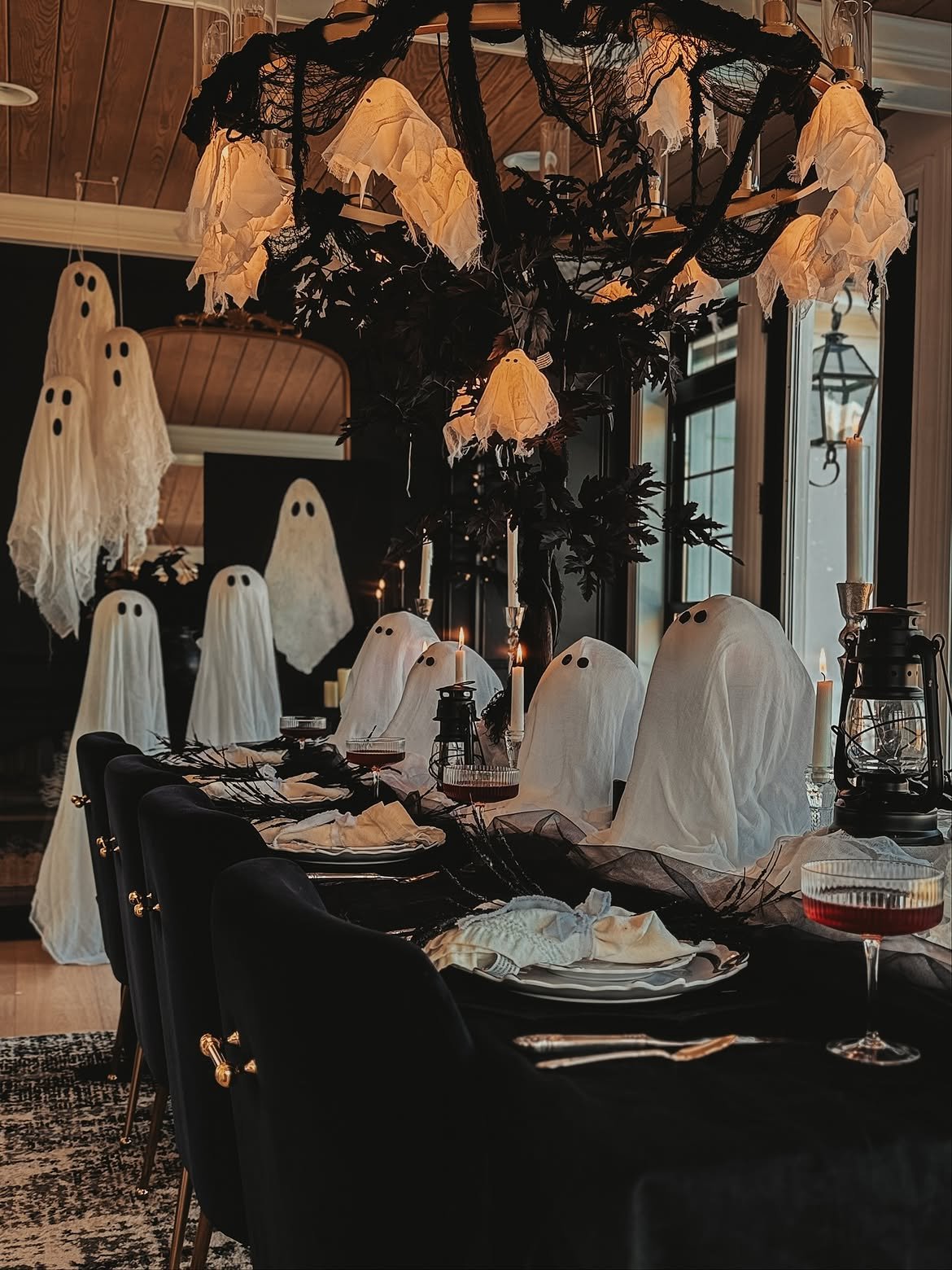 Dining Tablescape