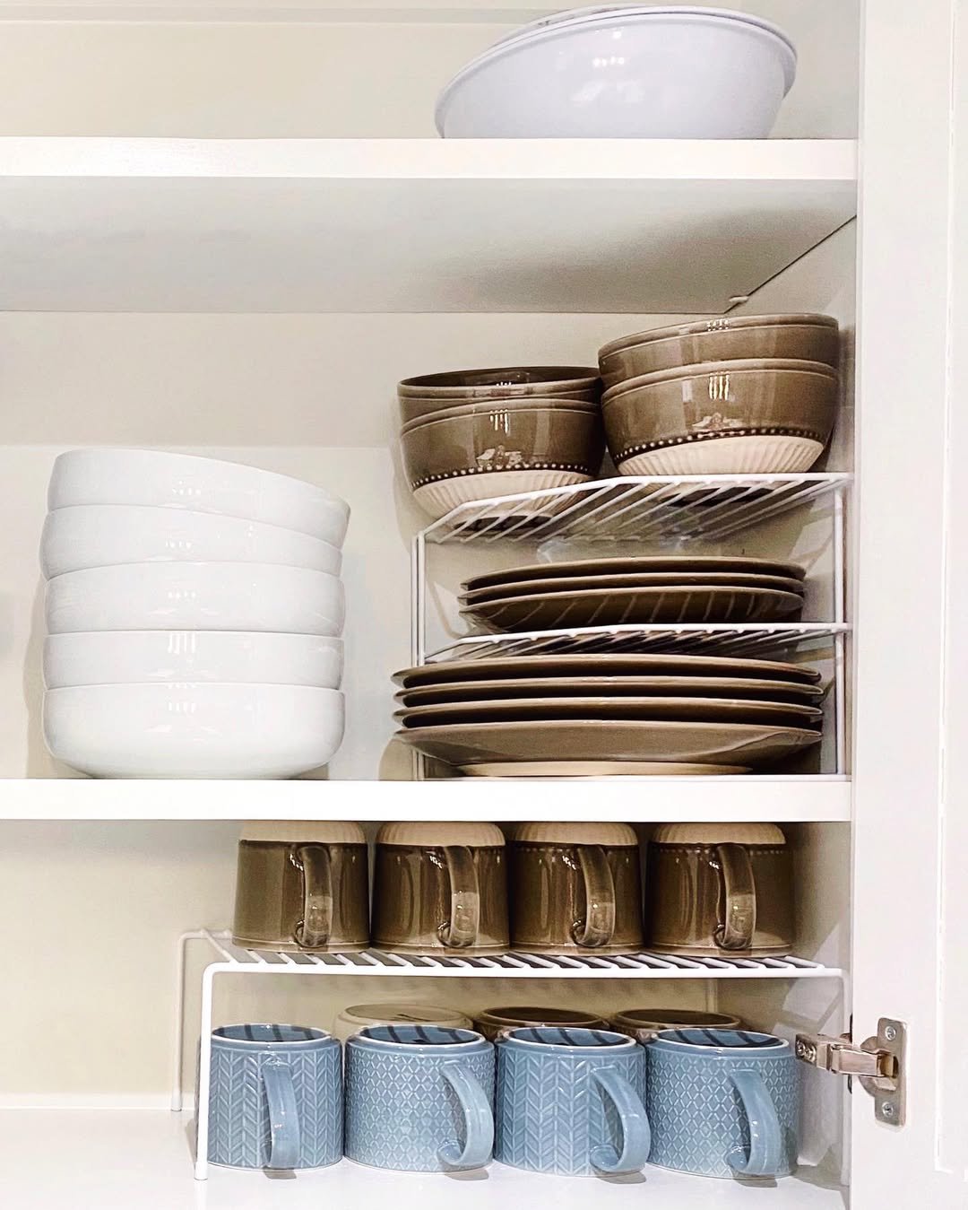 Dish Cabinet with Wire Risers