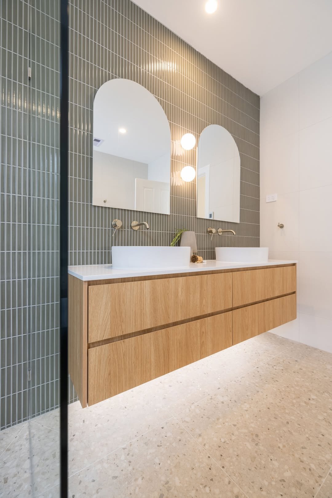 Earth-Tone Contrast with Textured Tile