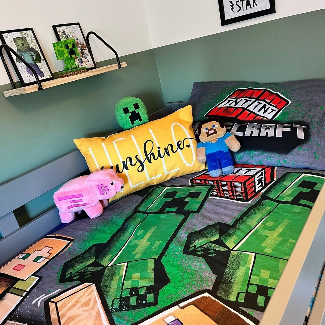 Earthy Creeper Bed