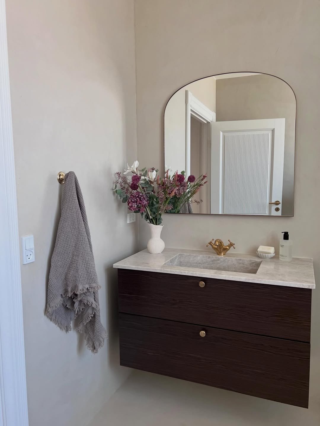 Espresso Plaster Pair