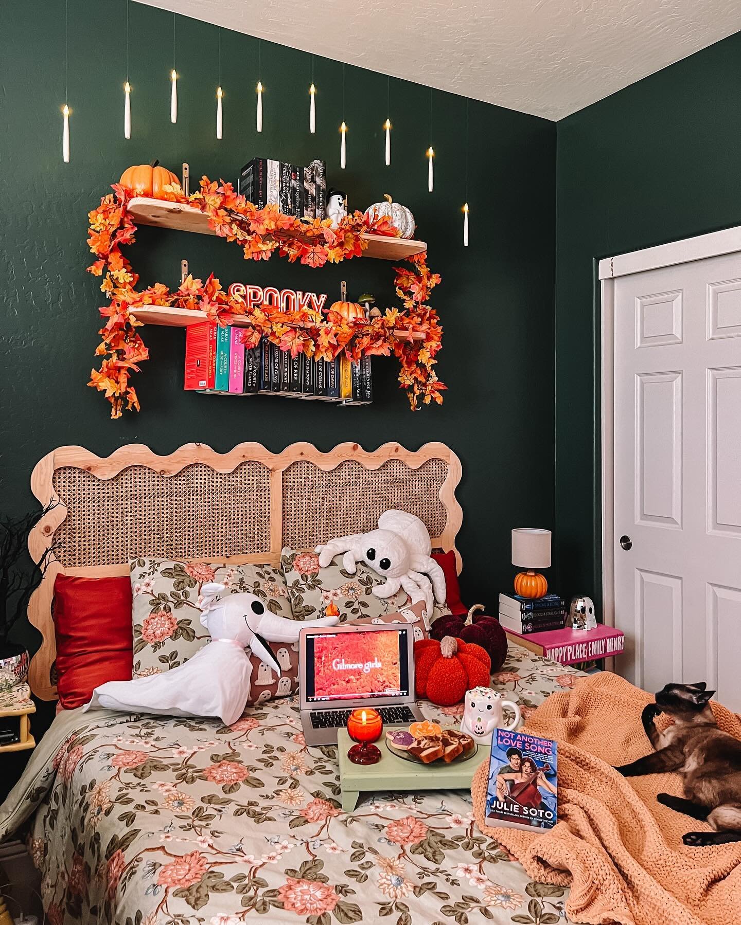 Fall Bedroom Decor