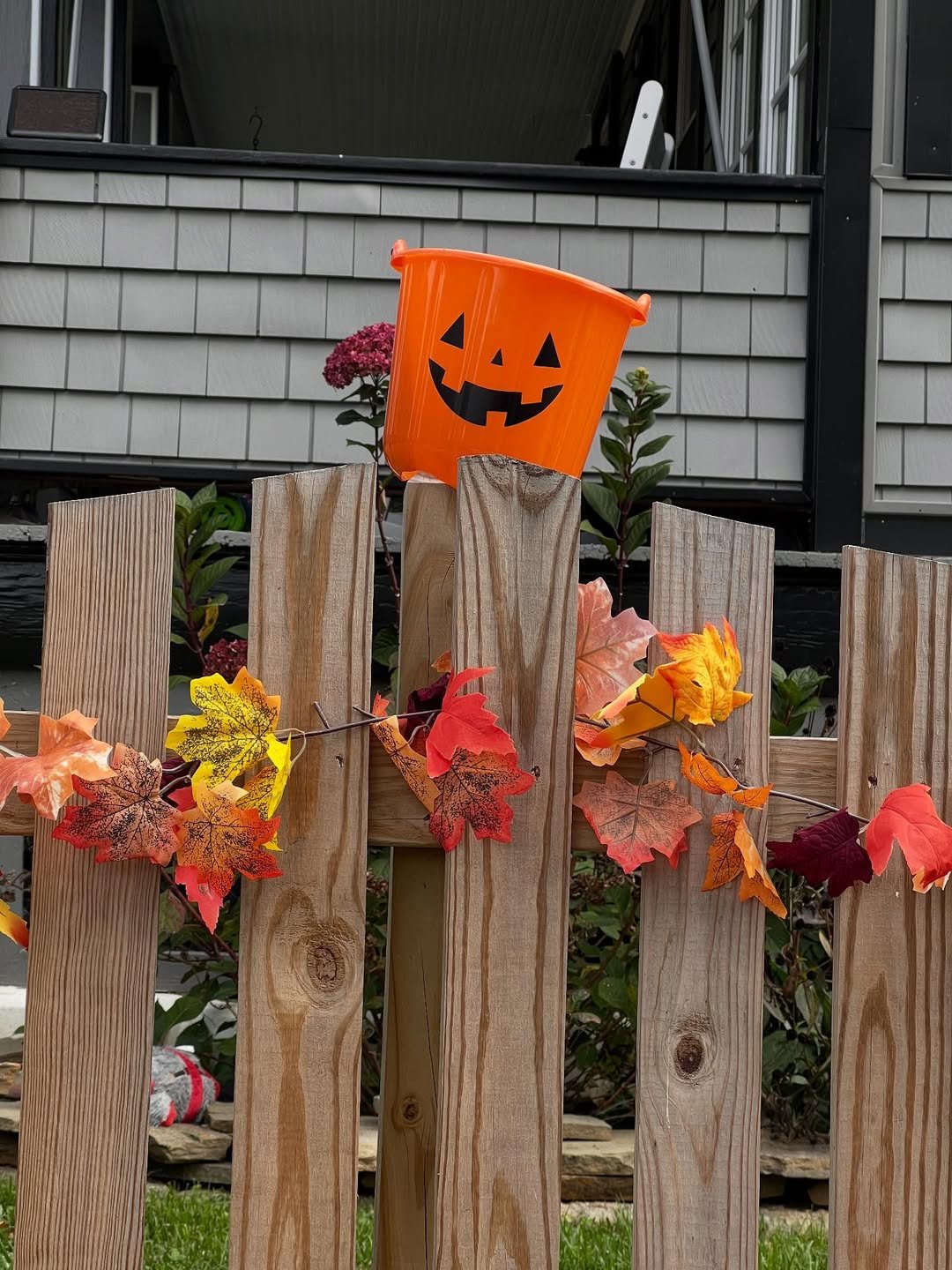 Fence Garland Display