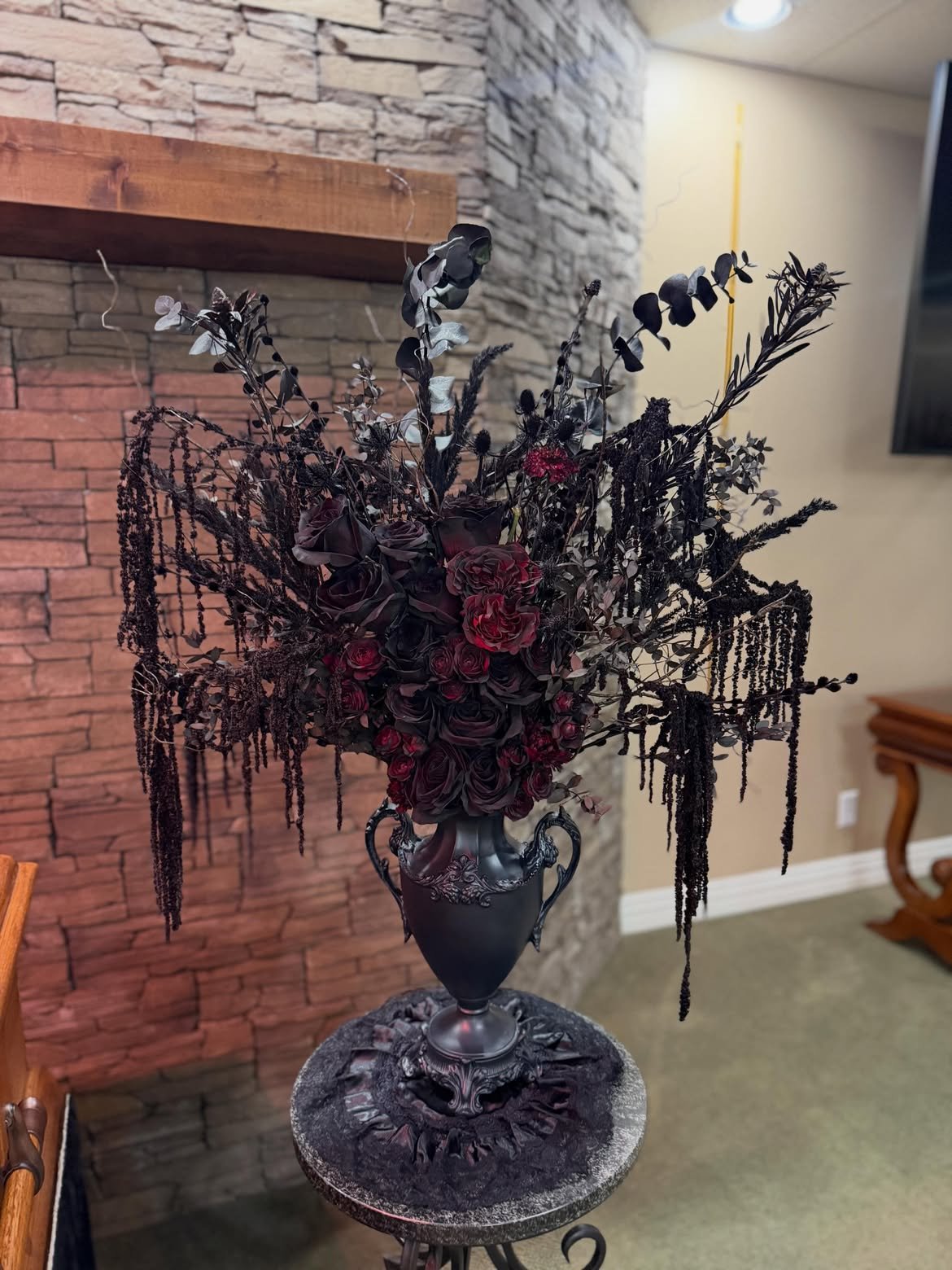 Formal Trophy Urn