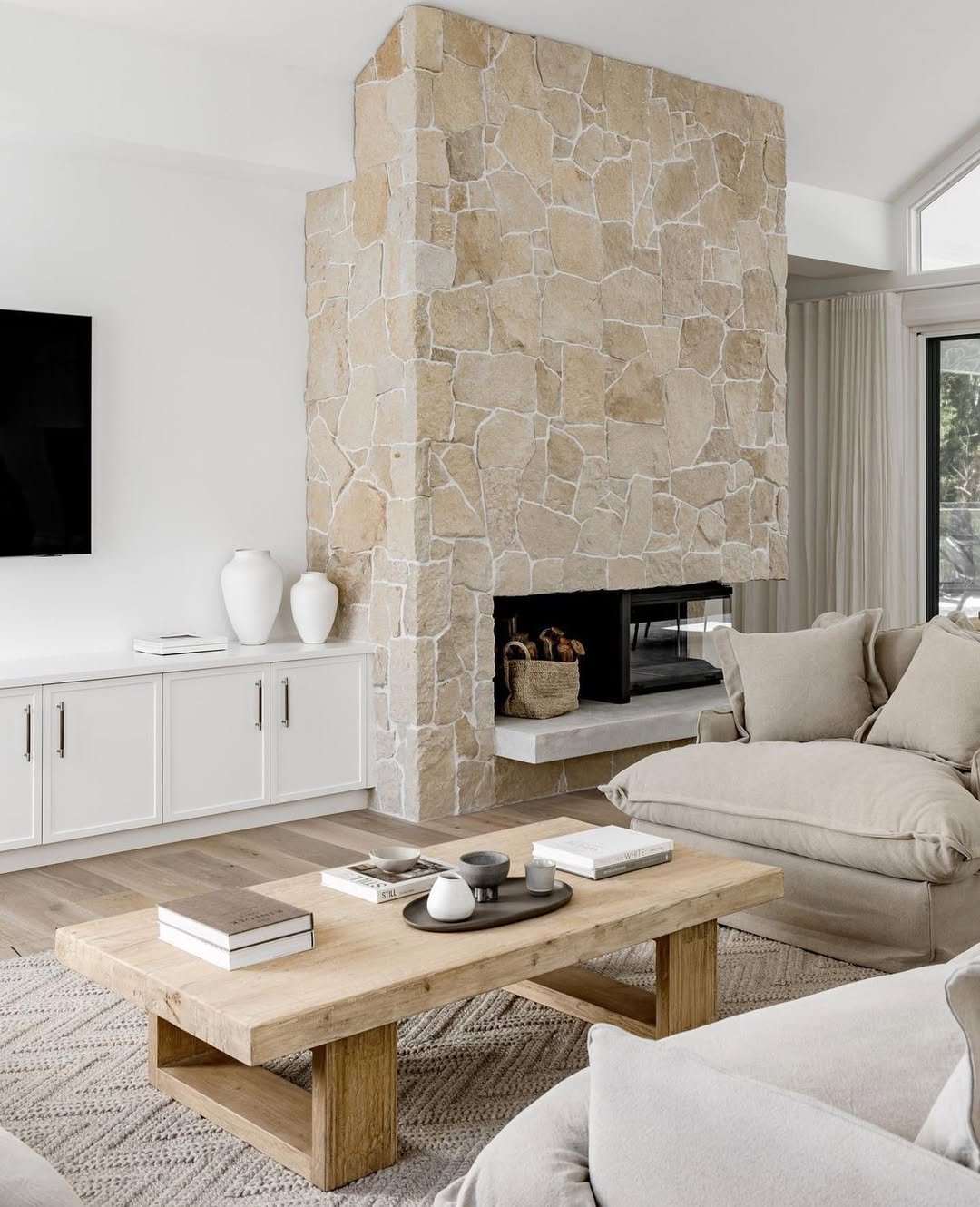 Fractured Warm Beige Stone Surround