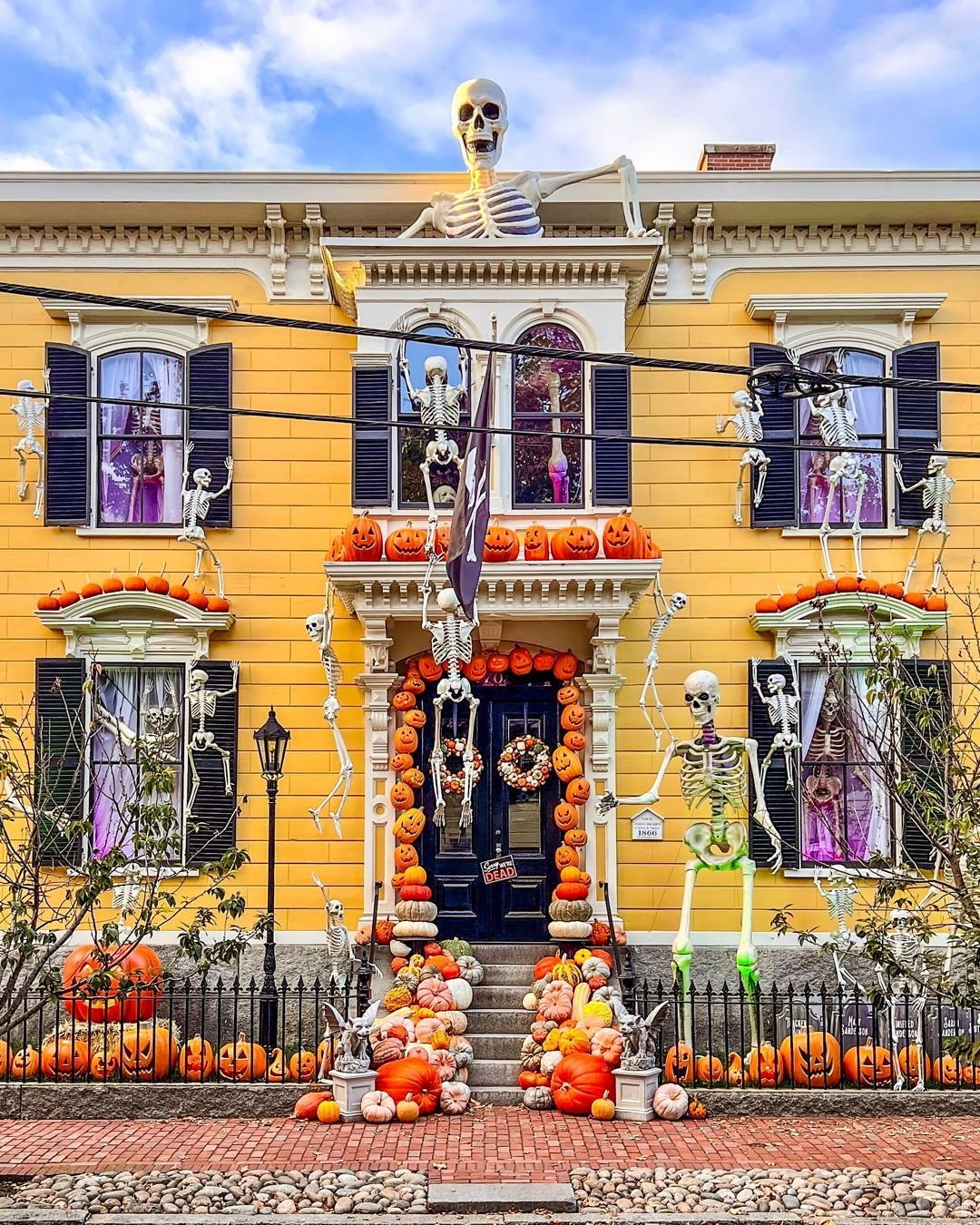 Fully Committed Halloween Displays