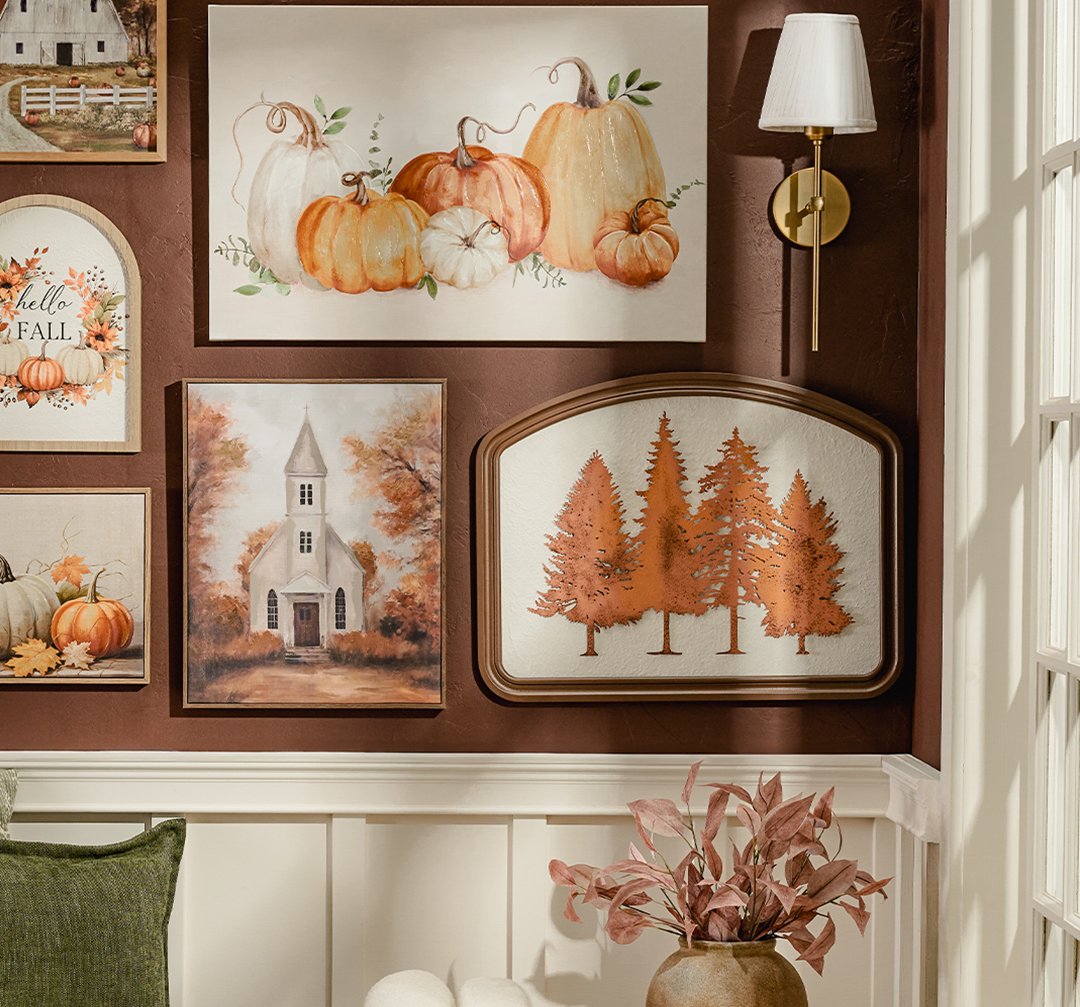 Gallery Wall in Vintage Autumn Style