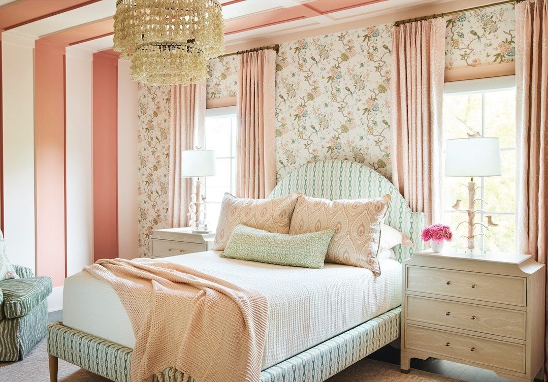 Garden Room in Peach