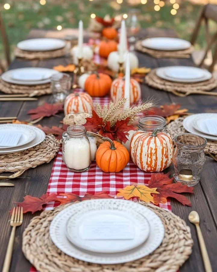 Gingham Fall Picnic Table