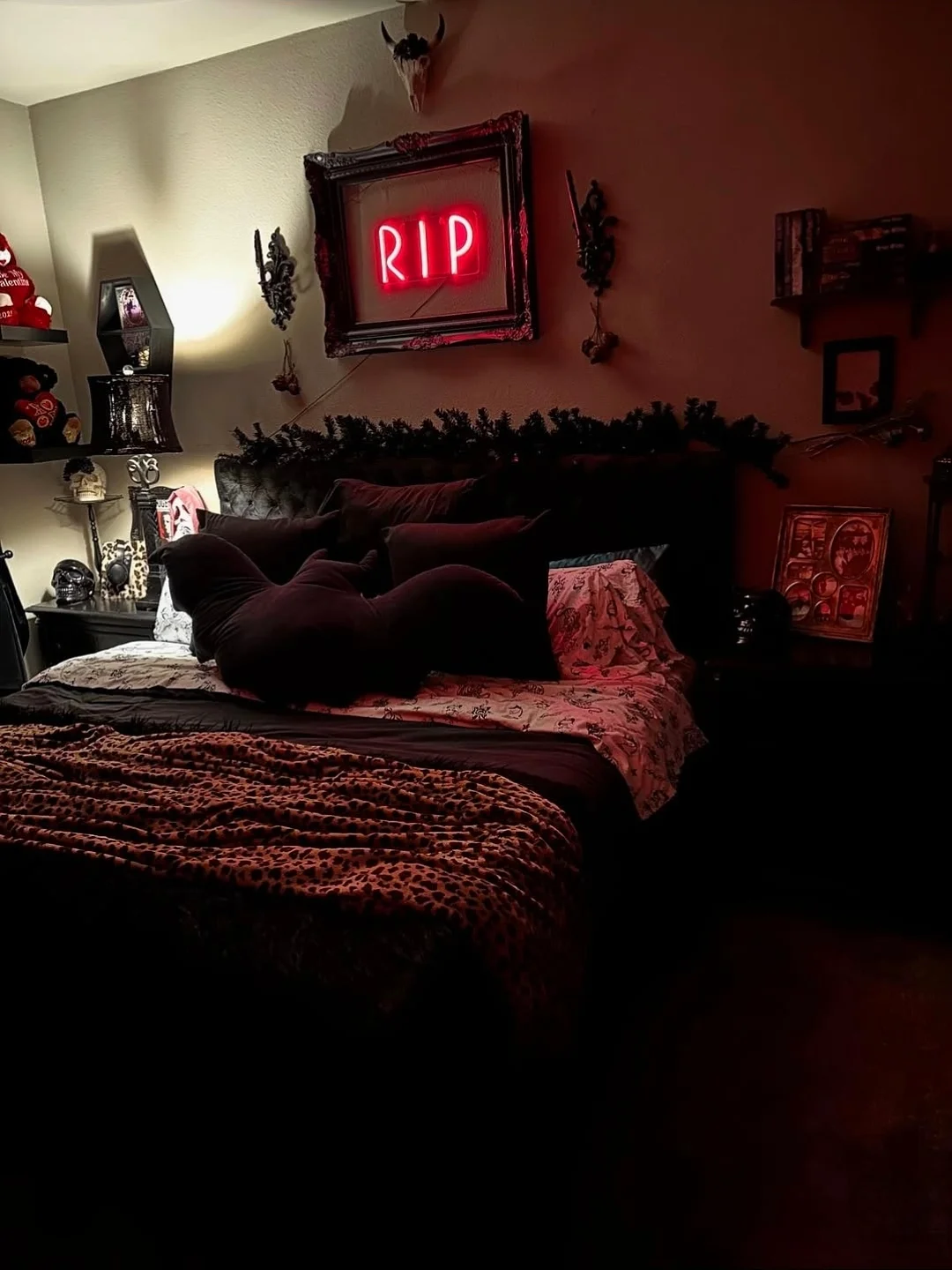 Gothic Bedroom Without Costumes