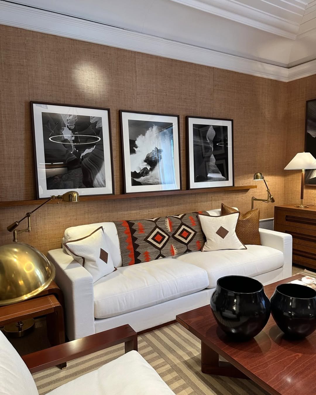 Grasscloth Gallery Display