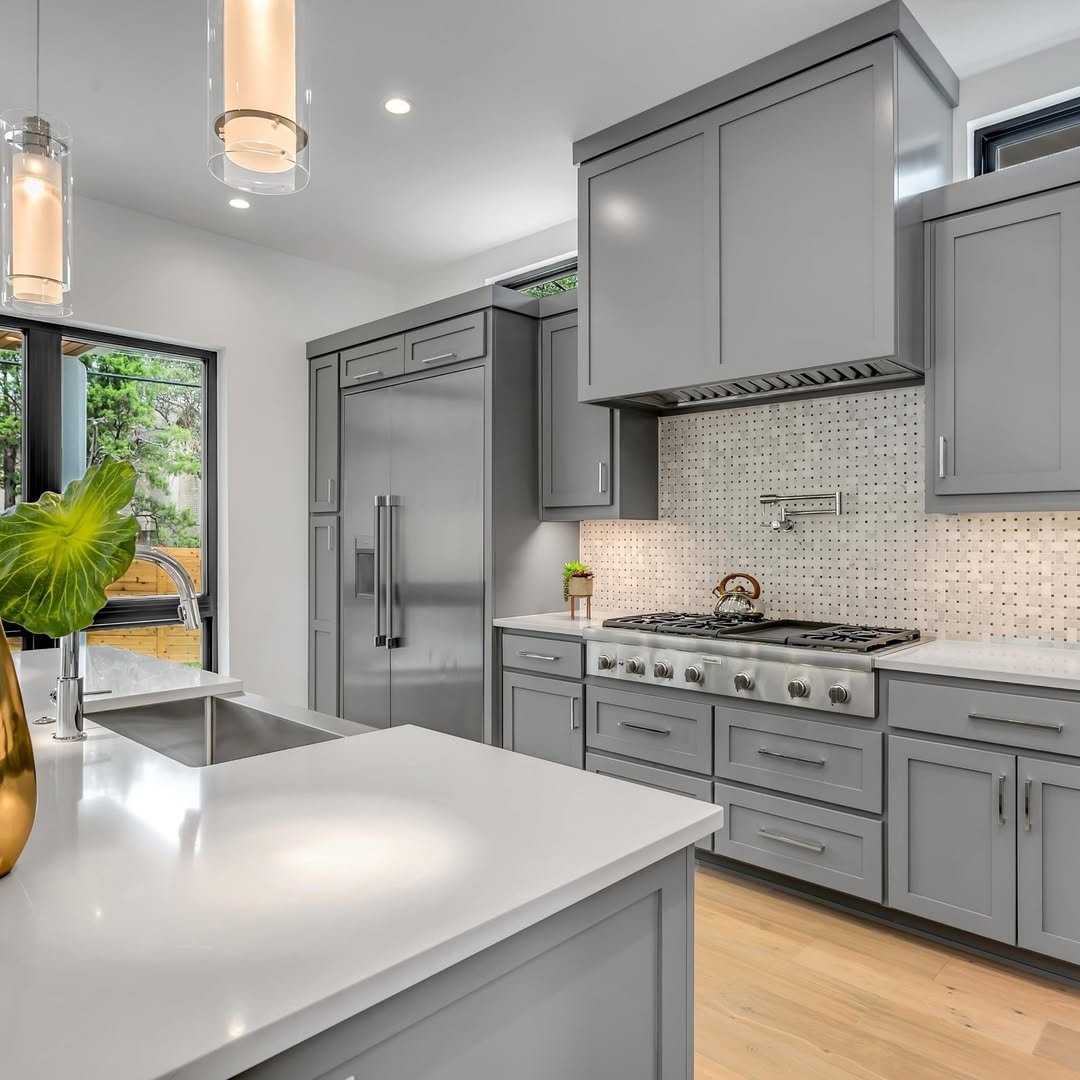 Grey Shaker Professional Kitchen