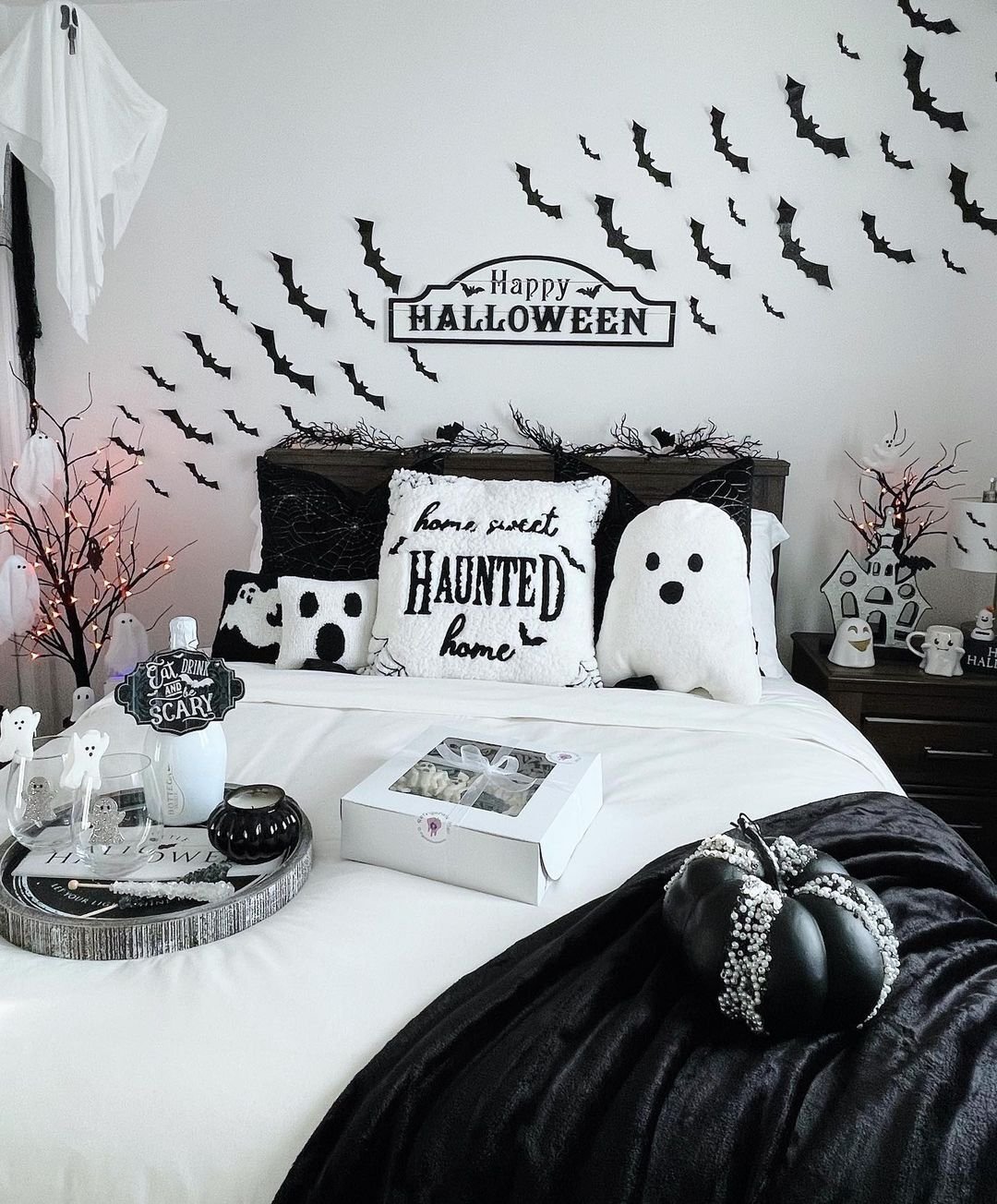 Halloween Bedroom Decor with Black and White Humor