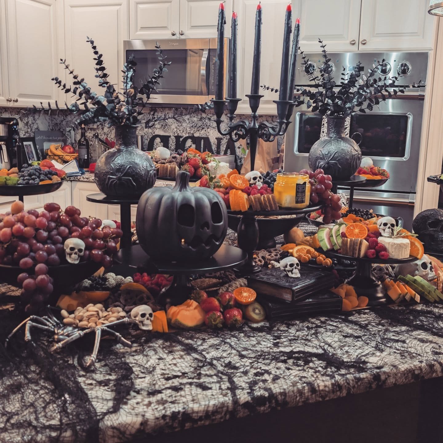 Halloween Skull Table Decor