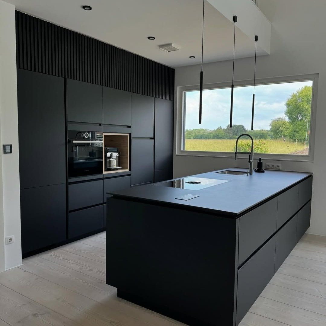 Handleless Matte Black Kitchen
