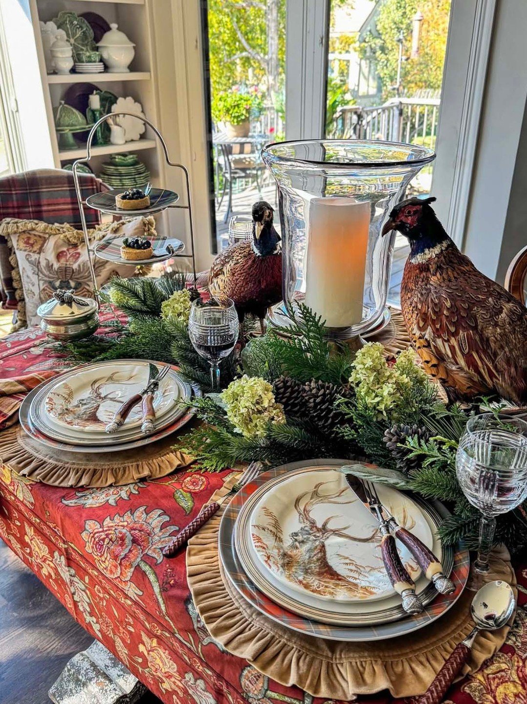 Lodge Woodland Table