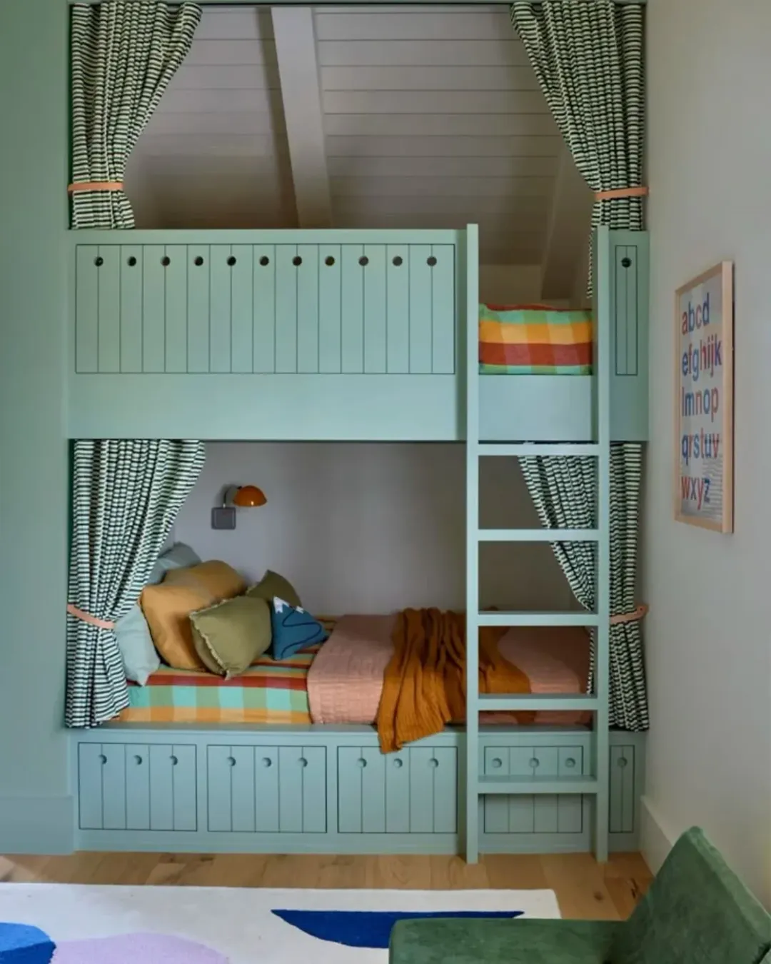 Low House-Shaped Loft Bed