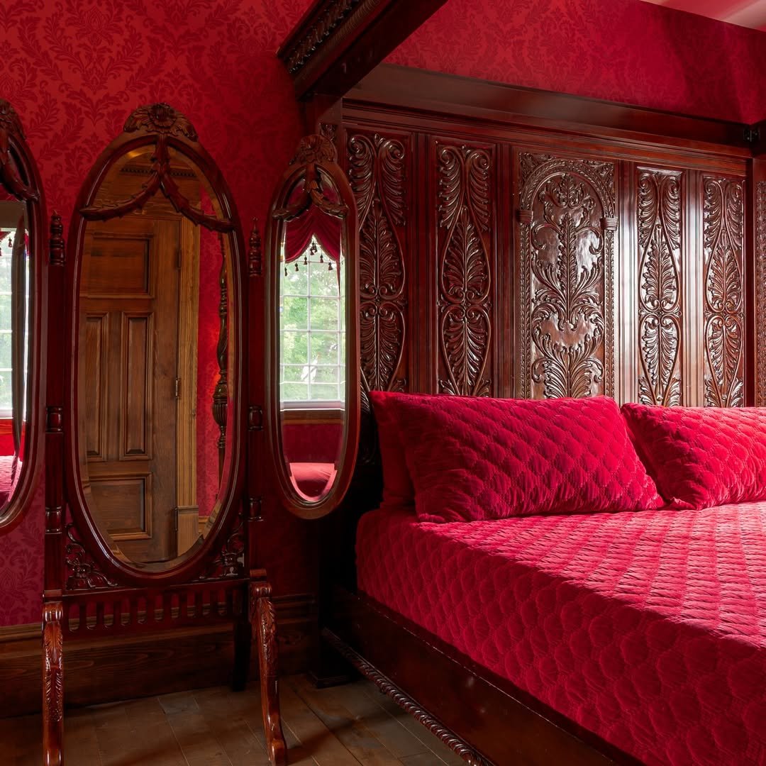 Mahogany Carving in the Suite