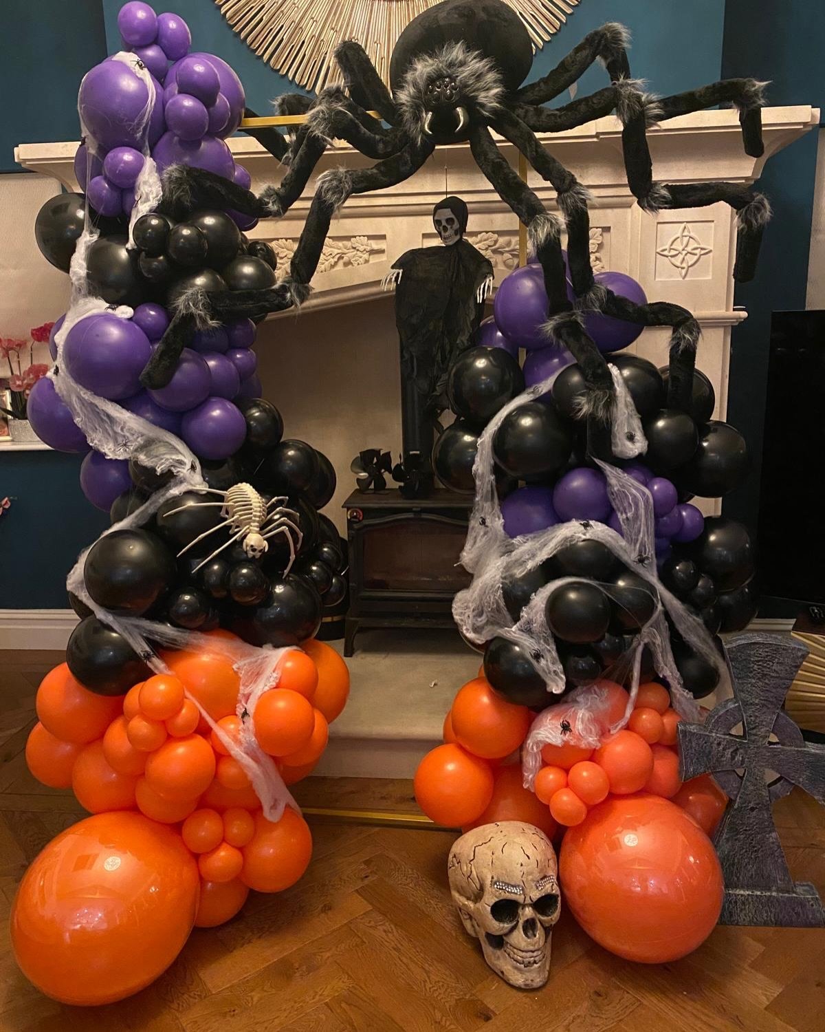 Mantel Balloon Arch