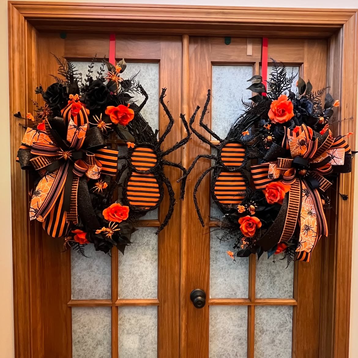 Matching Double-Door Wreath Set