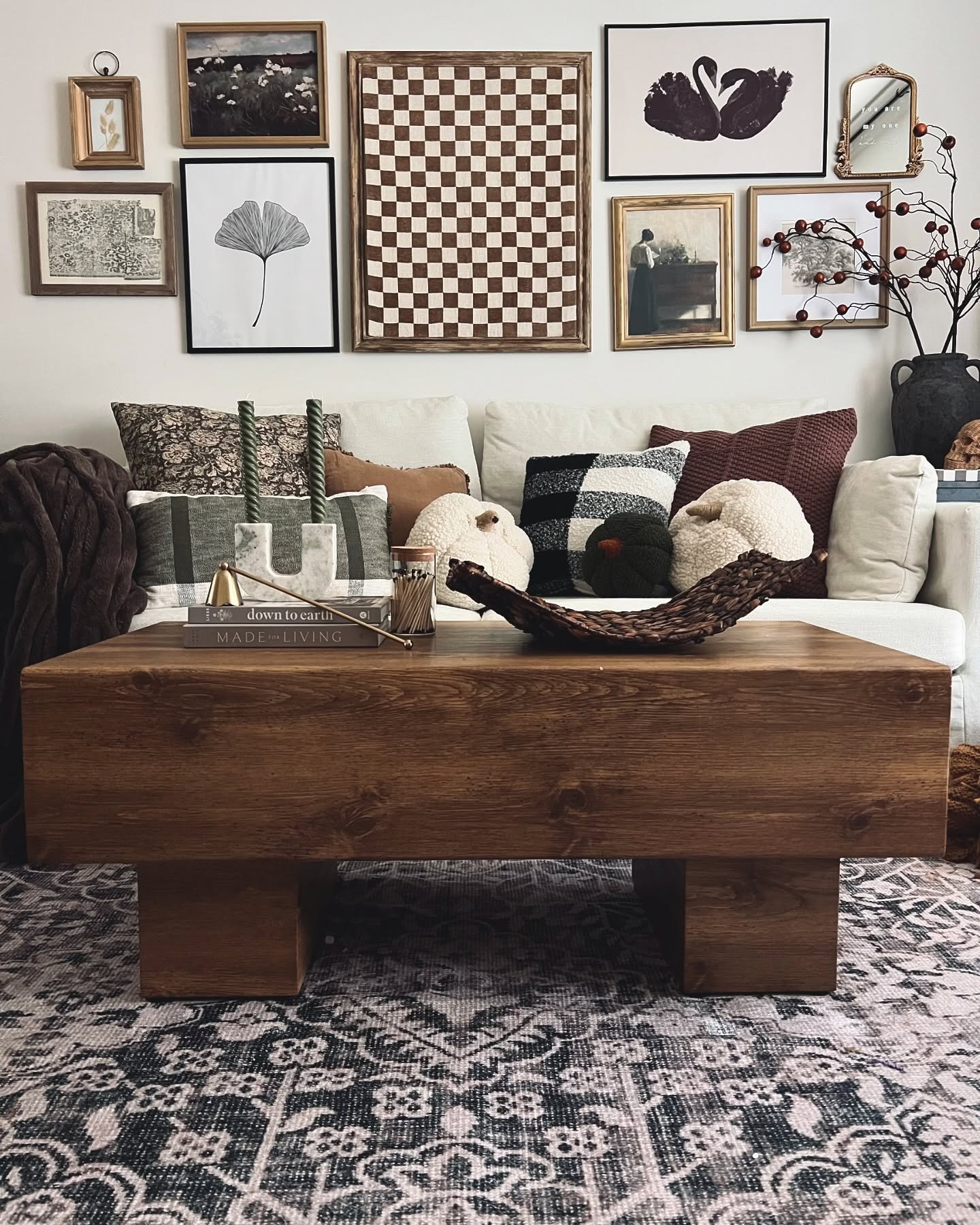 Minimal Change Living Room Fall Update