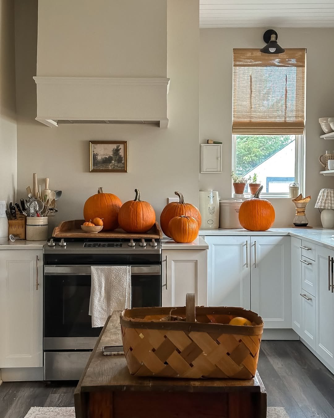 Minimal Pumpkin Kitchen Decor