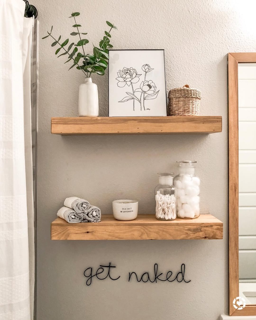 Minimal Shelf Styling 5