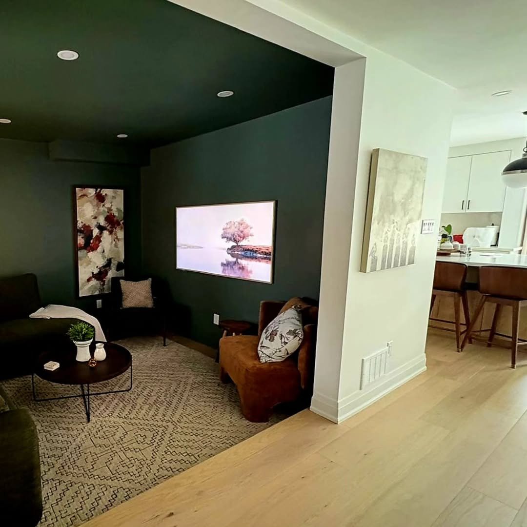Modern Glam with Contrast 28