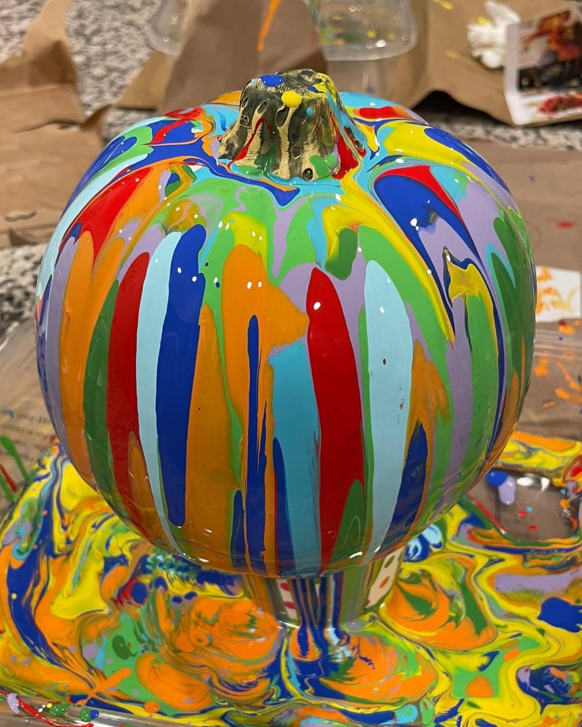 No-Draw Pour-Paint Pumpkin