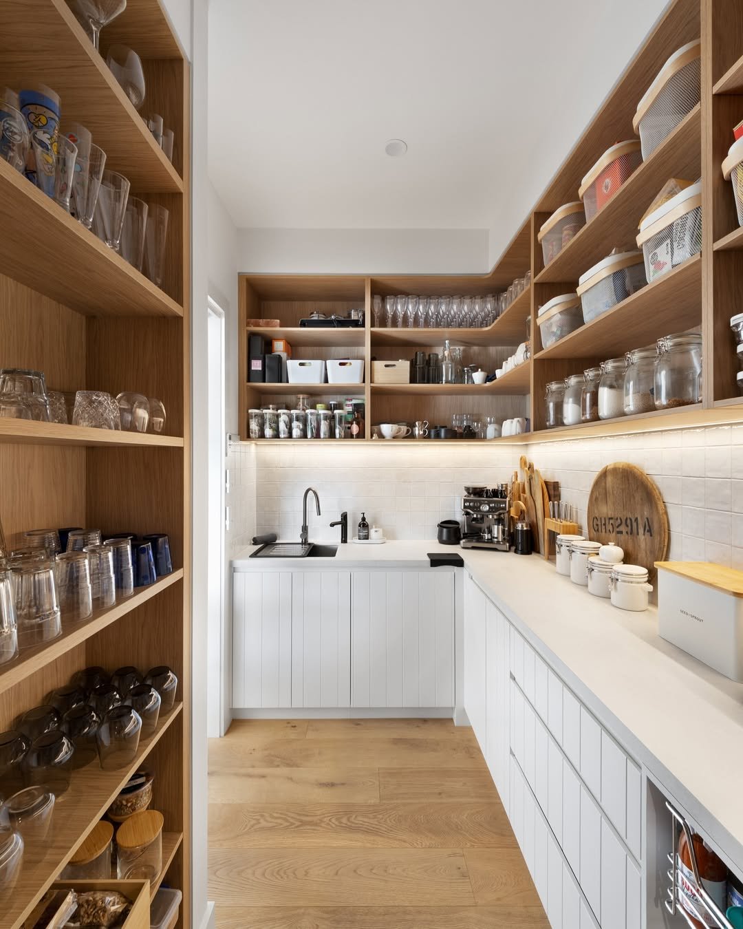 Open Oak Scullery