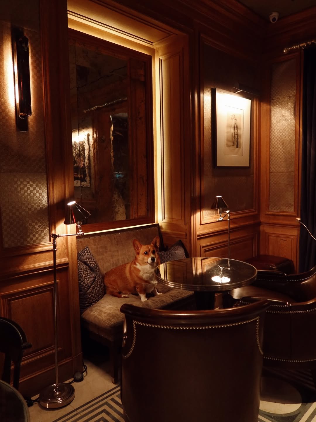 Paneled Club Nook