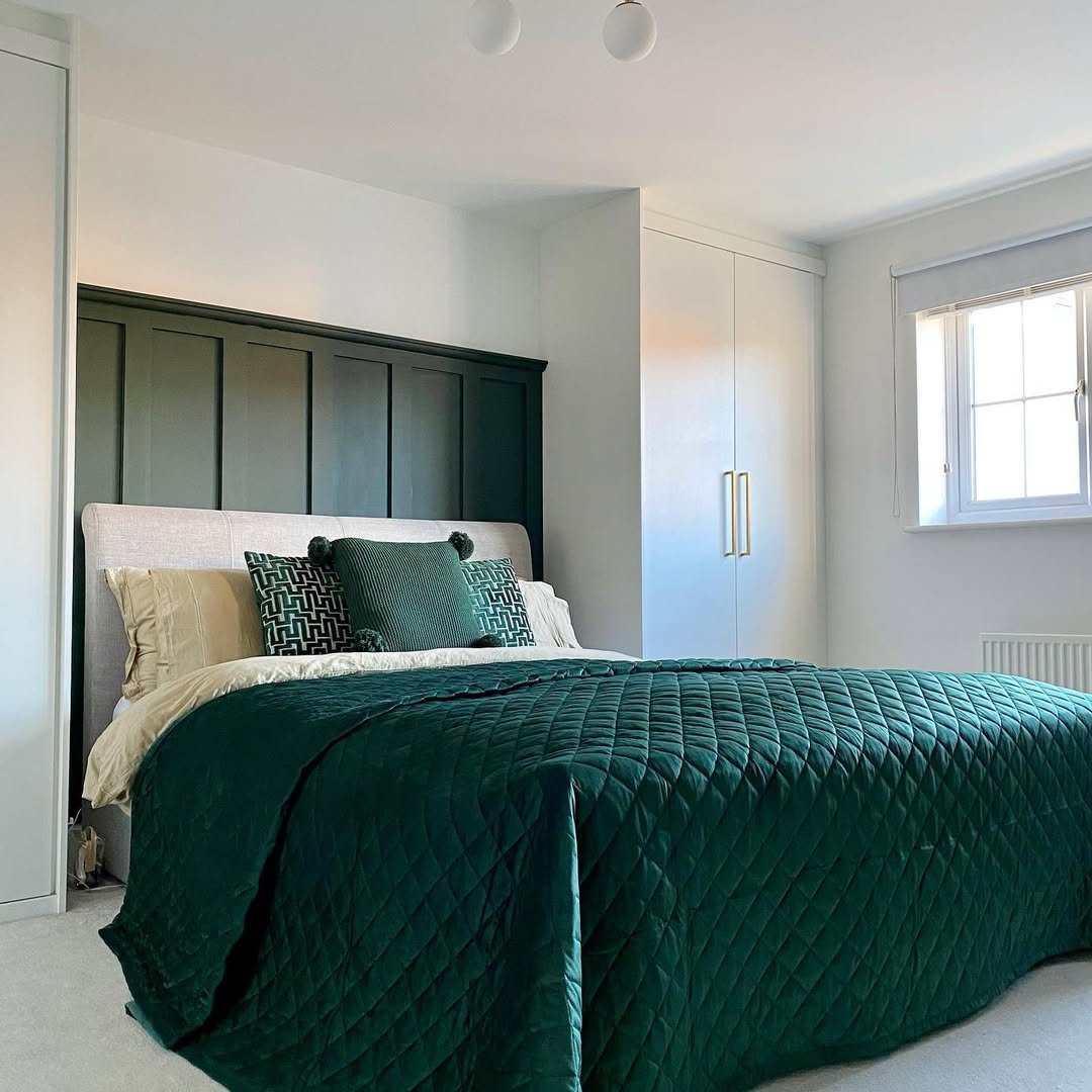Panelled Contrast in a Modern Style 7