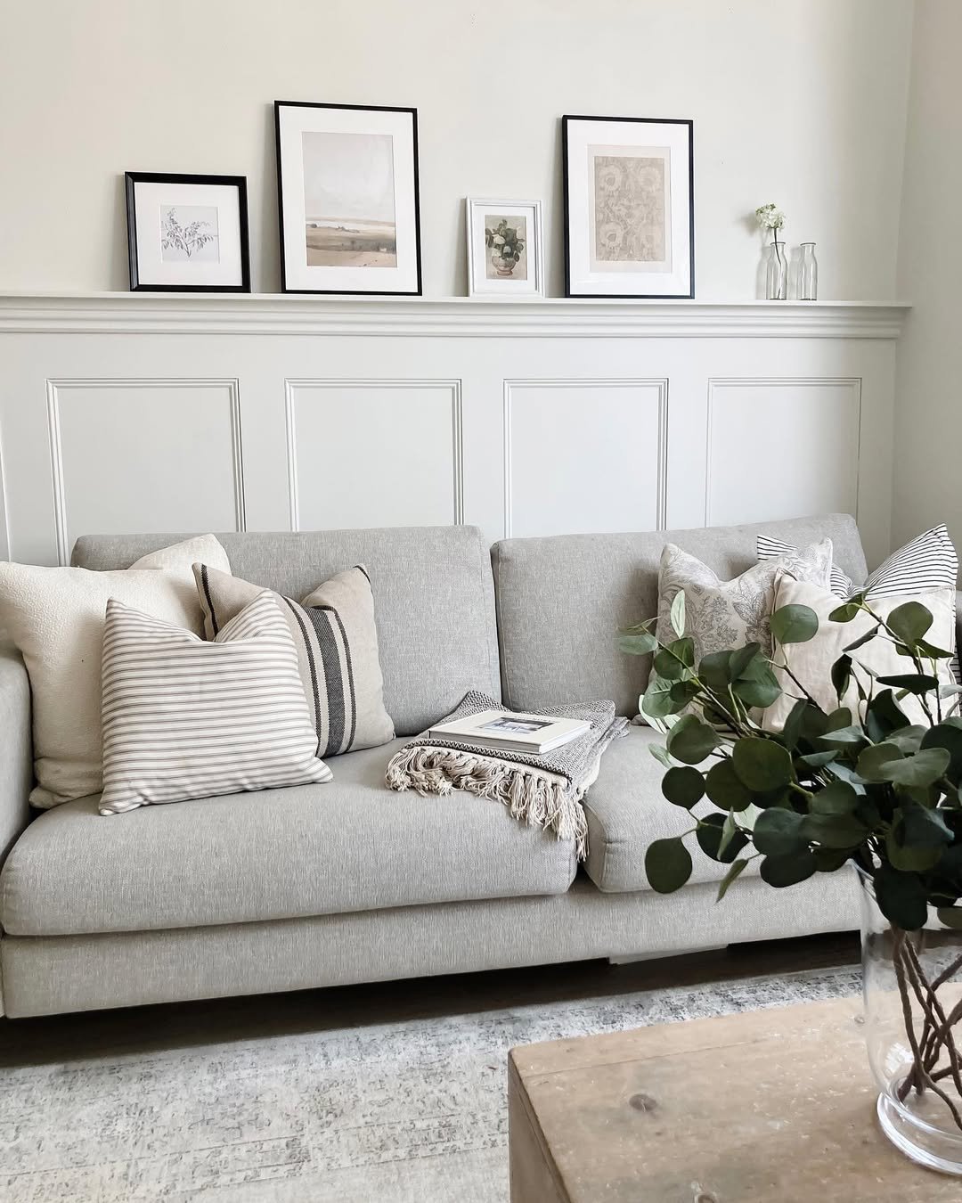 Picture Ledge Wall