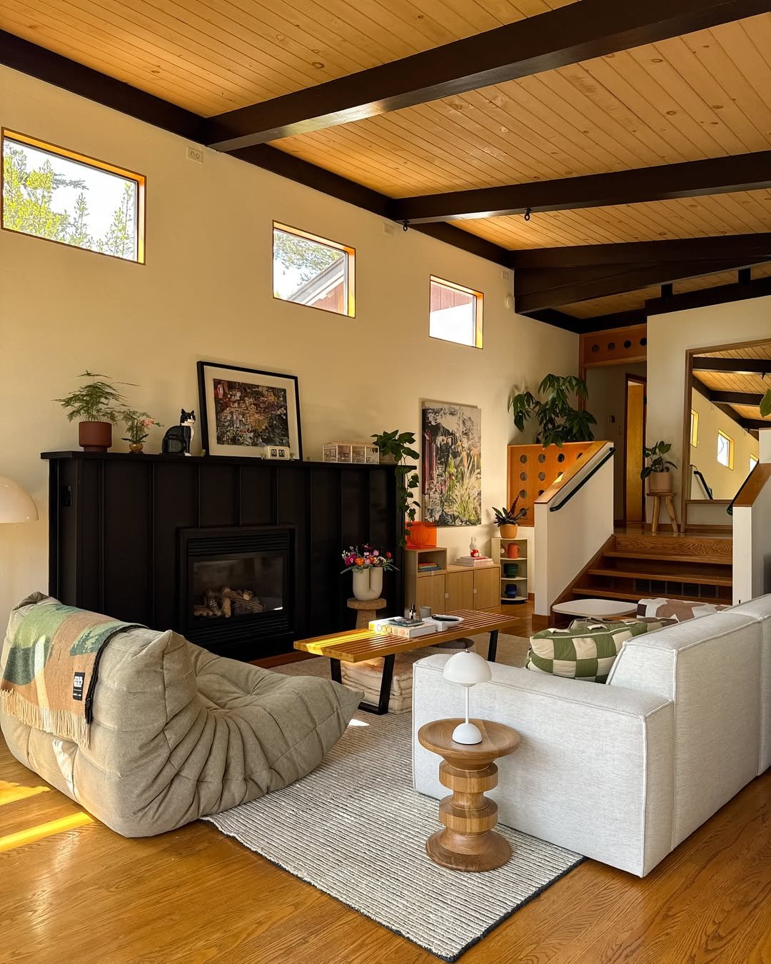 Pine Lounge with Dark Beams