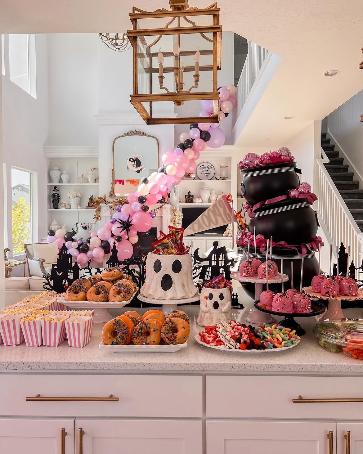 Pink Table Spread Without Orange Candy