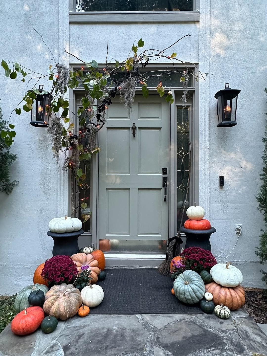 Porch Halloween Decor Clusters